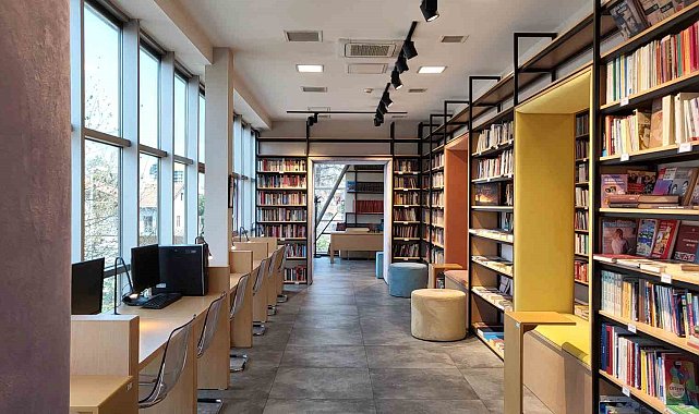 Beşiktaş'ta Altan Öymen Kütüphanesi açıldı