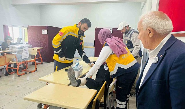 Bilecik'te sandık müşahidi baygınlık geçirdi