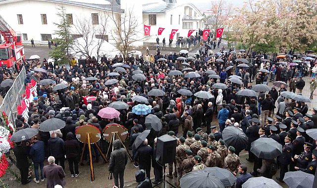 Bingöllü şehit son yolculuğuna uğurlandı