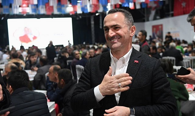 Binlerce kişi Hasköy sahilde kurulan iftar sofralarında buluştu
