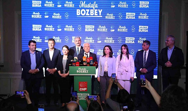 Bozbey: "Açılan yüzde 28 sandıkta 15 puan öndeyiz"