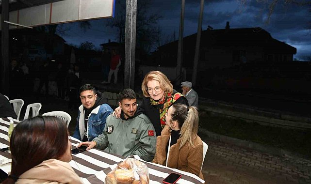 Bozkurt Belediyesi ilk Ramazan sofrasını Yenibağlar'da kurdu