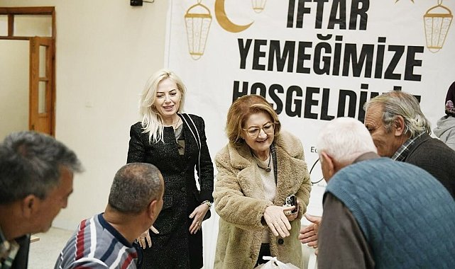 Bozkurt Belediyesinin iftar sofrasını Çambaşı Mahallesi'nde kurdu