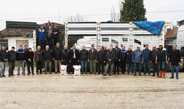 Bozüyük'te çiftçilere nohut tohumu dağıtıldı