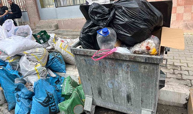 Buldan'da çöp yığınları tepki çekti