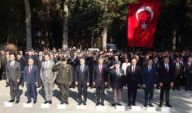 Burdur'da, 18 Mart Şehitleri Anma ve Çanakkale Deniz Zaferi'nin 109. yıl dönümü