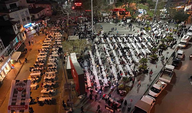 Burhaniye'de belediye, vatandaşların yanında