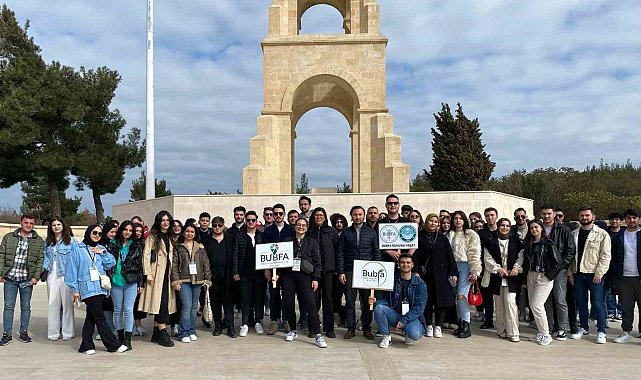 Burhaniye'de üniversiteliler Çanakkale gezisine katıldı