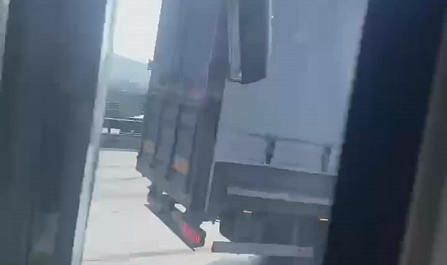 Bursa'da sürücüsüyle tartıştığı otobüsü 7 kilometre takip ederek önüne kırdı