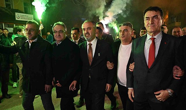 Büyükşehir Belediye Başkan Aktaş: "Nilüfer'de kaç kulübe tesis yaptın"