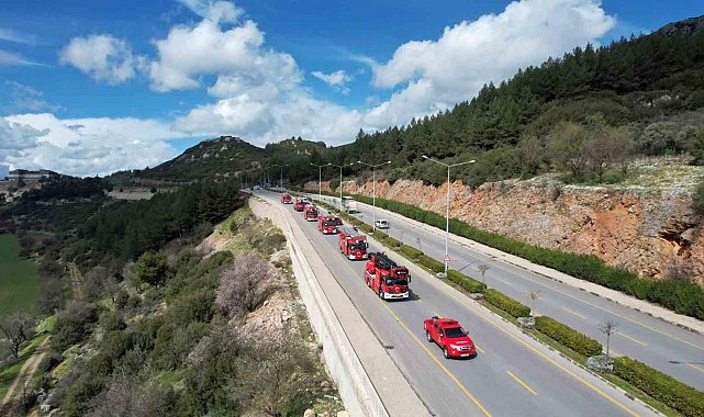 Büyükşehir İtfaiyesi'ne araç ve ekipman takviyesi