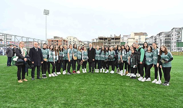 Büyükşehir'den Nilüfer'e futbol sahası