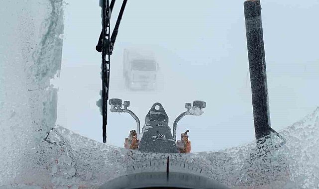 Çaldıran-Doğubayazıt kara yolu ulaşıma kapatıldı