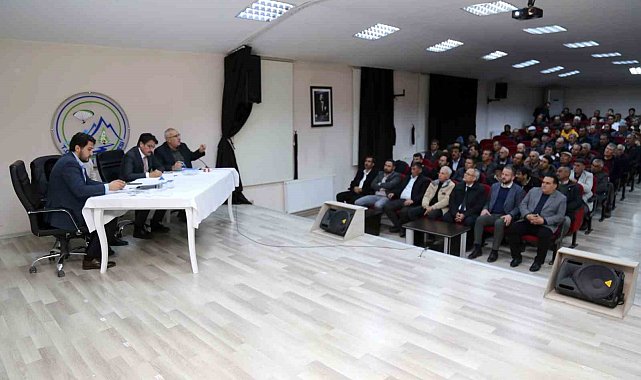 Çameli'nde AK Parti ve MHP sandık görevlileri bilgilendirildi