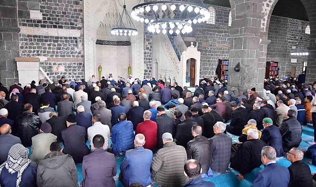 Çanakkale Şehitleri için Diyarbakır'da Mevlit okutuldu