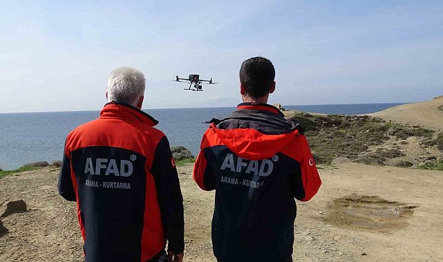 Çanakkale'de batan bottaki kayıp düzensiz göçmenler dron ile aranıyor