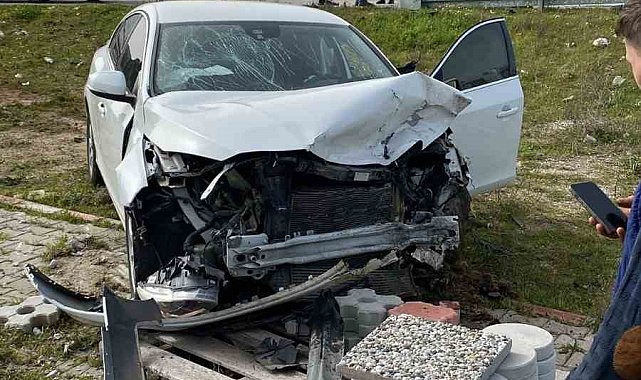 Çanakkale'de trafik kazası: 2 yaralı