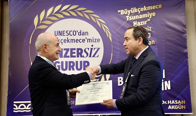 Cannes'dan sonra Büyükçekmece'ye de IOCUNESCO'dan 'Tsunamiye hazır kent' sertifikası