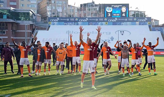 Carlos Vinicius: "Kurduğumuz aile ortamı ile şampiyon olacağımıza inanıyorum"