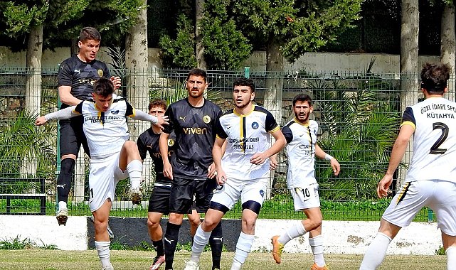Çeşme Belediyespor farklı kazandı, liderliğini sürdürdü