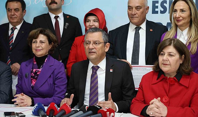 CHP Genel Başkanı Özel, kadınlar gününde kadın adayı Köksal'ı eleştirdi