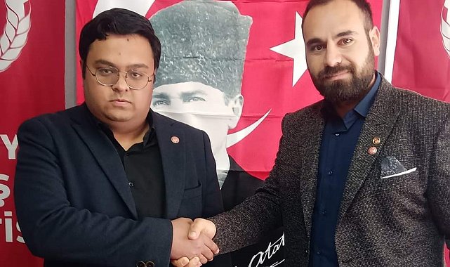 CHP'den 2 haftada 2 kez istifa etti