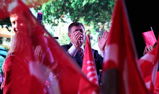 CHP'li Tugay: "Bugün İzmir için yeni bir gün"
