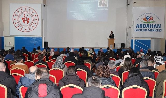 Çıldır MYO Müdürü Özdemir'den protokol eğitimi