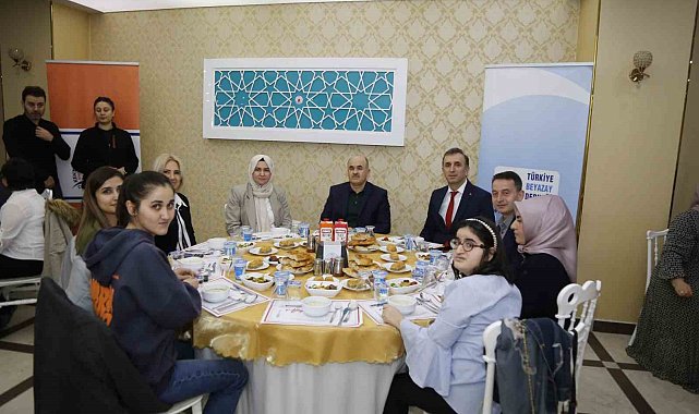 Çorum Valisi Dağlı'dan özel gereksinimli bireylere özel ilgi