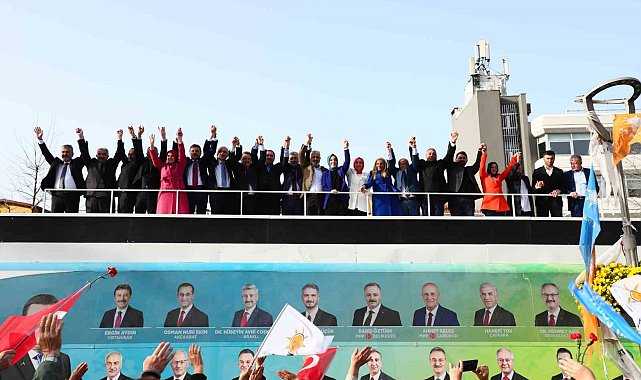 Cumhur İttifakı adayları Ortahisar mitinginde mega projeler için halka söz verdi