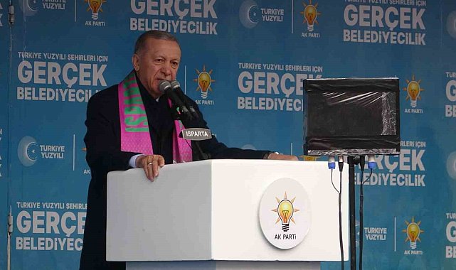 Cumhurbaşkanı Erdoğan: "Deste deste dolarlarla İstanbul'da seçim kazanmak istiyorlar"