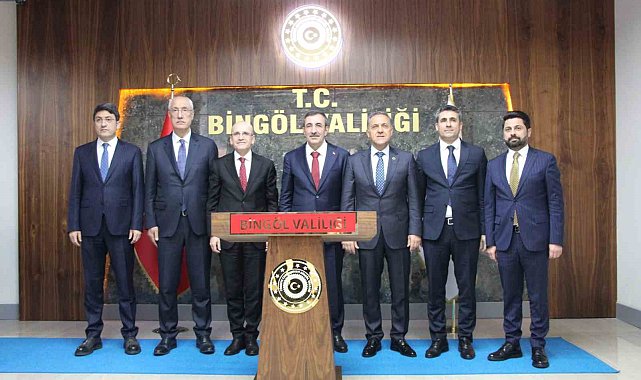 Cumhurbaşkanı Yardımcısı Yılmaz ile Hazine ve Maliye Bakanı Şimşek Bingöl'de