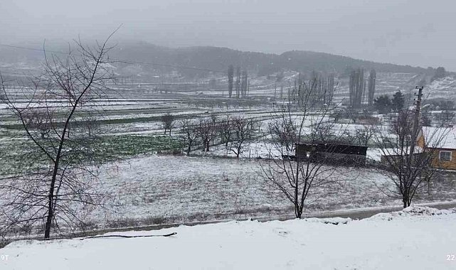 Denizli'nin yüksek kesimleri beyaza büründü
