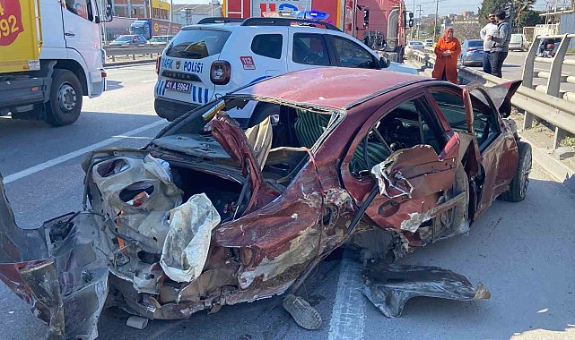Dingili kopan araçtan yola fırladı, başka bir otomobil üzerinden geçti