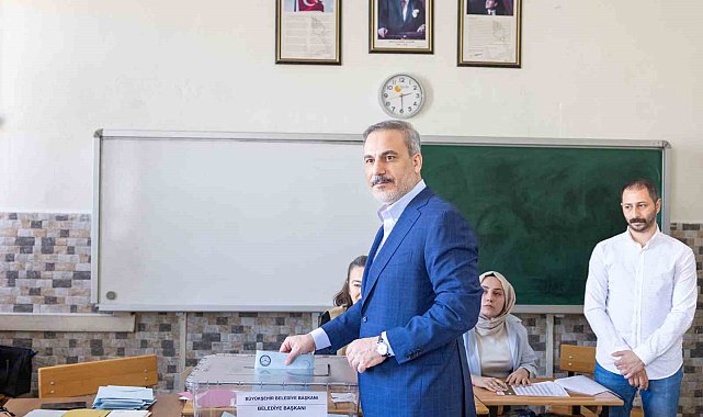 Dışişleri Bakanı Fidan oyunu Ankara'da kullandı