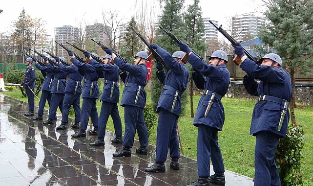 Diyarbakır'da 18 Mart kahramanları tüfek atışıyla anıldı