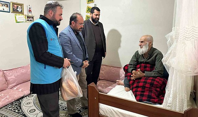 Diyarbakır'da cami öğrencilerinden 'askıda ekmek' uygulaması