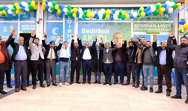 Diyarbakır'da DEVA Partisi Bağlar İlçe Teşkilatı üyeleri AK Parti'ye katıldı