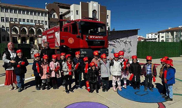 Diyarbakır'da itfaiyeden öğrencilere eğitim