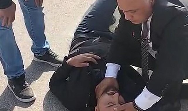 Doktorun otomobiline çarptı, ilk müdahaleyi doktor yaptı