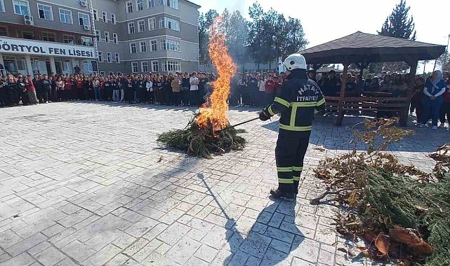 Dörtyol'da öğrencilere ve personellere yangın eğitimi verildi