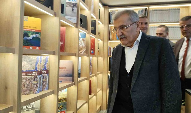 Dünya'nın ilk yalı kütüphanesi Beykoz'da hizmete açıldı