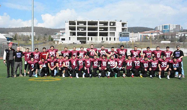 Düzce Panthers liderliğini korudu