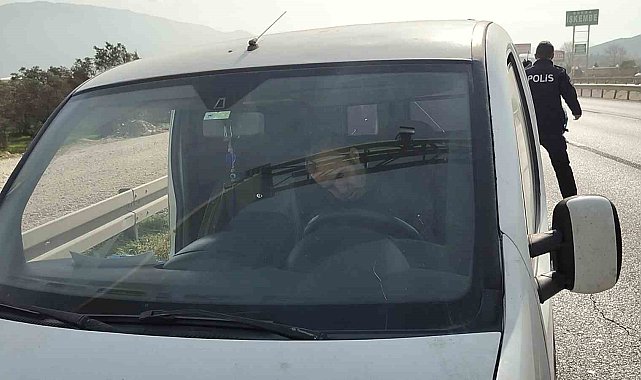 Ecel direksiyon başında yakaladı