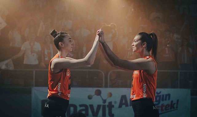 Eczacıbaşılı sporculardan 'Başaracaksa Başaracak' reklam filmi