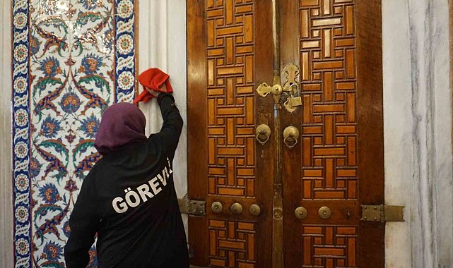 Edirne'deki tarihi camiler gül kokusu ile ziyaretçilerini karşılayacak