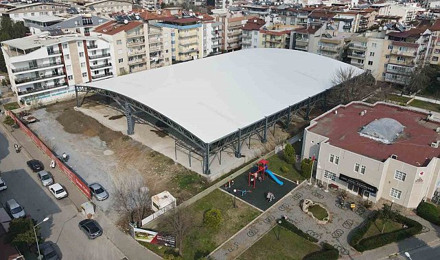 Efeler'de Adnan Menderes Kapalı Pazar Yeri hizmete giriyor