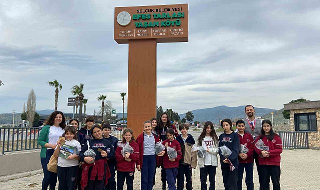 Efes Tarlası Yaşam Köyü çocukları toprakla buluşturuyor