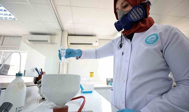 Ege'nin en büyük çevre laboratuvarı 9 sertifikayla hizmet veriyor
