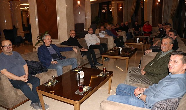 Eğitim camiası iftarda buluştu